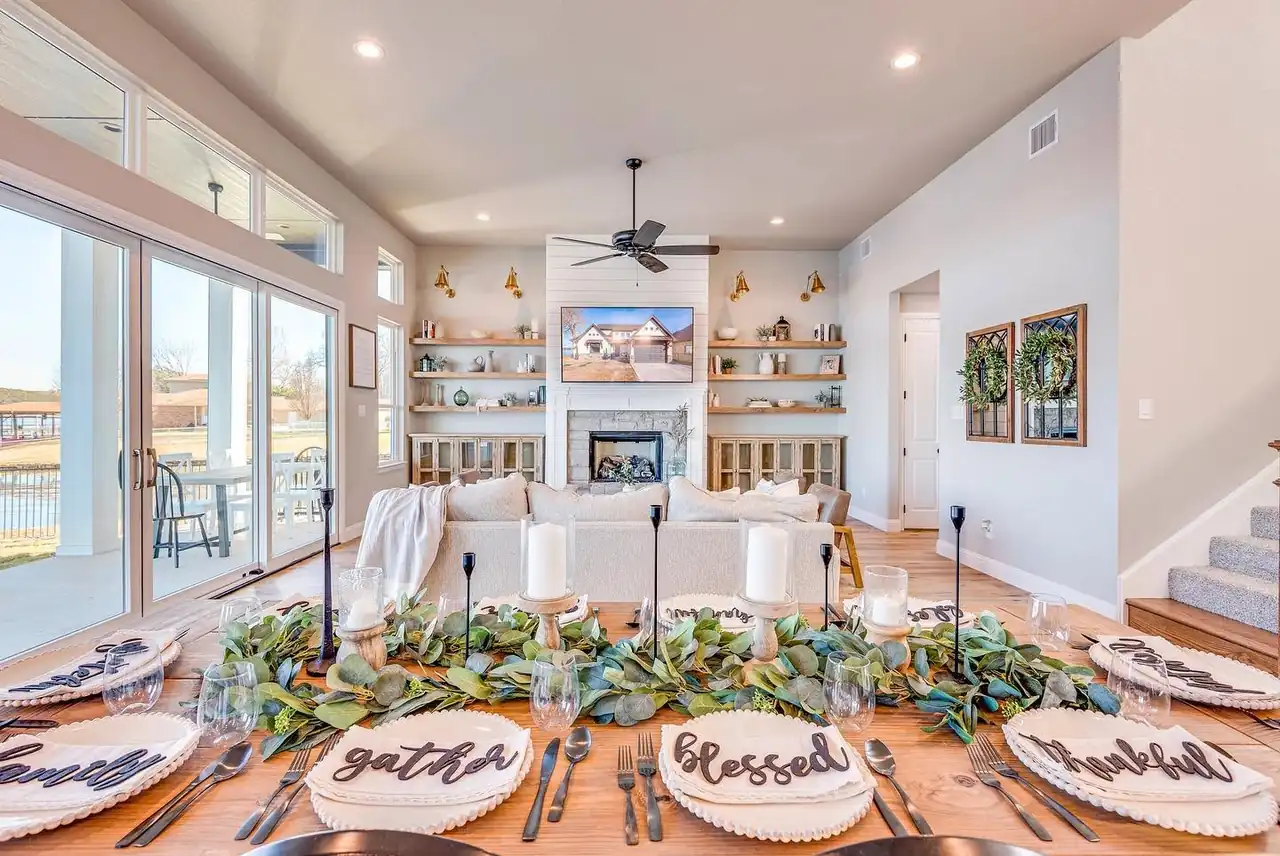 Lakeside Gather — Custom Home in Granbury, TX